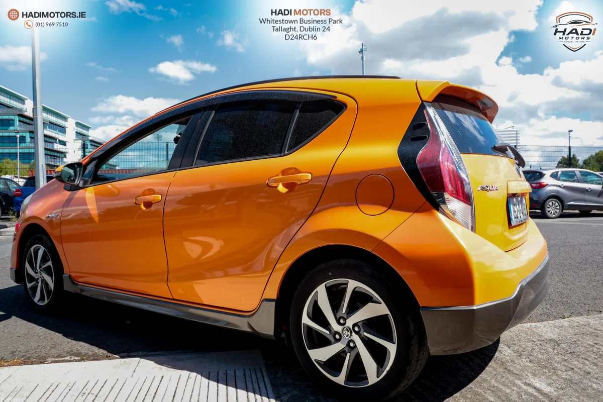 2015 Toyota aqua Orange (URBAN) - Image 6