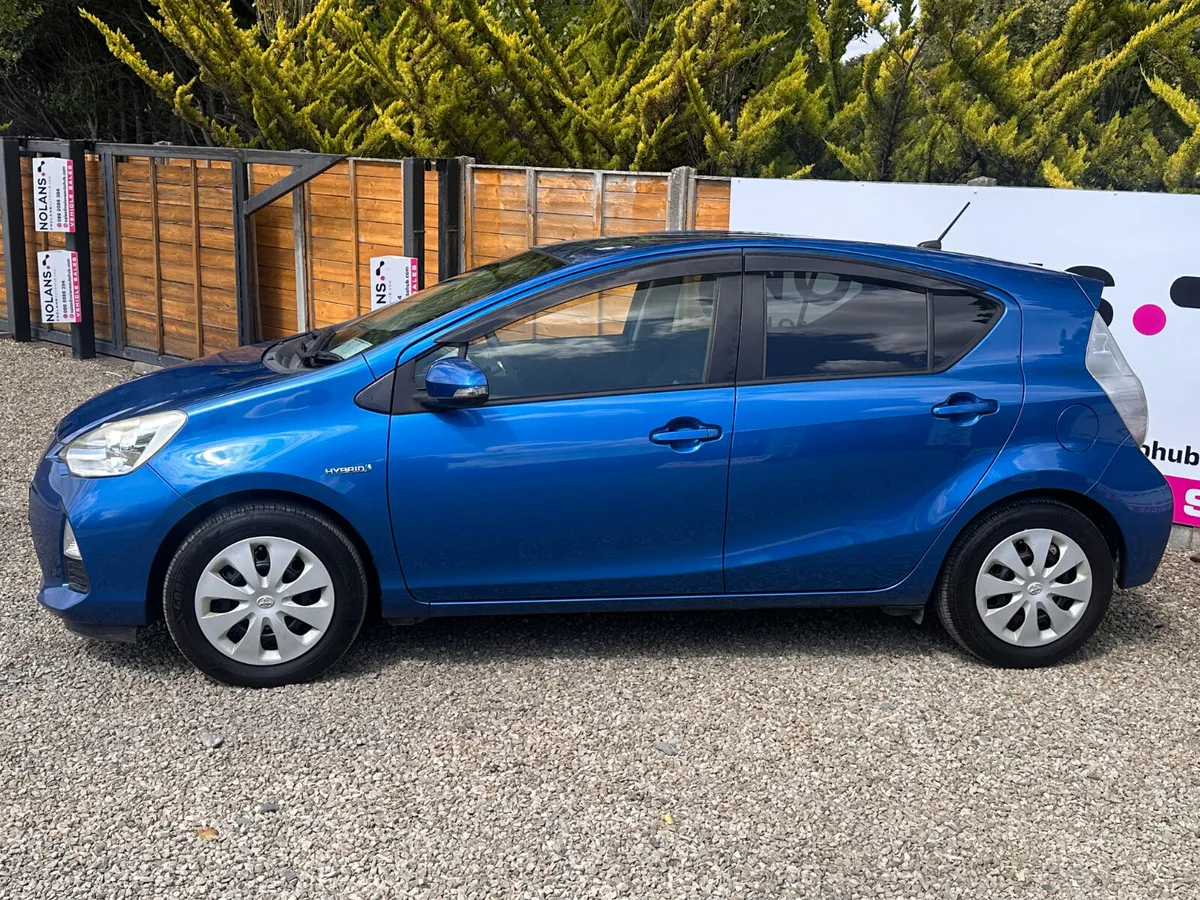 Toyota aqua 1.5 hybrid - Image 6