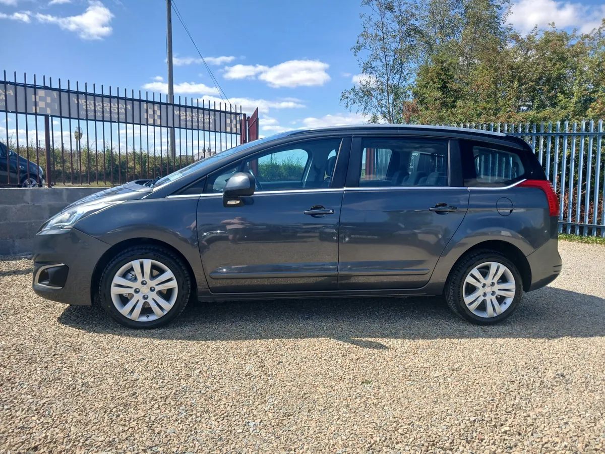 Peugeot 5008 2016 - Image 6