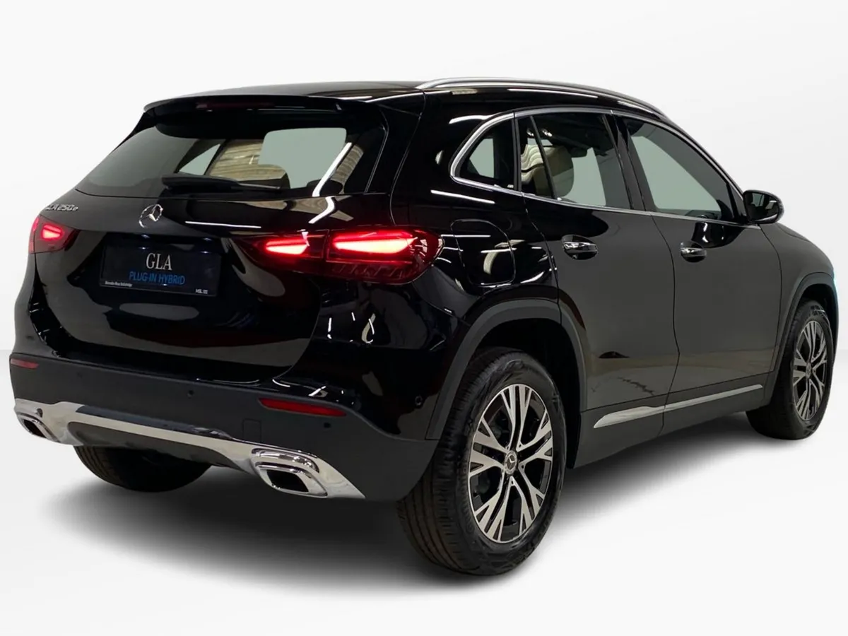 Mercedes-Benz GLA GLA 250 E PROGRESSIVE LINE + | H - Image 3