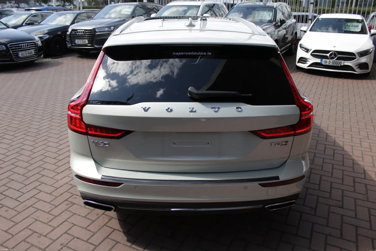 2020 VOLVO V60 T8 AWD INSCRIPTION 5DR ESTATE AUTO - Image 5