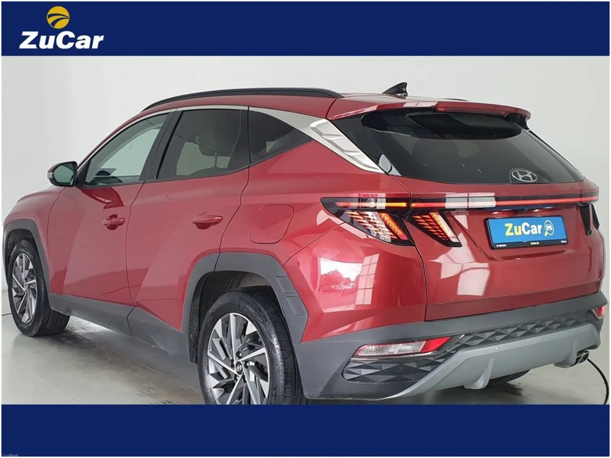 Hyundai Tucson 2WD Executive Plus - Image 3