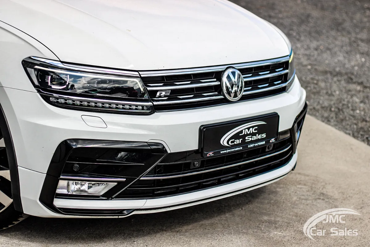 2017 VOLKSWAGEN TIGUAN R-LINE - Image 4
