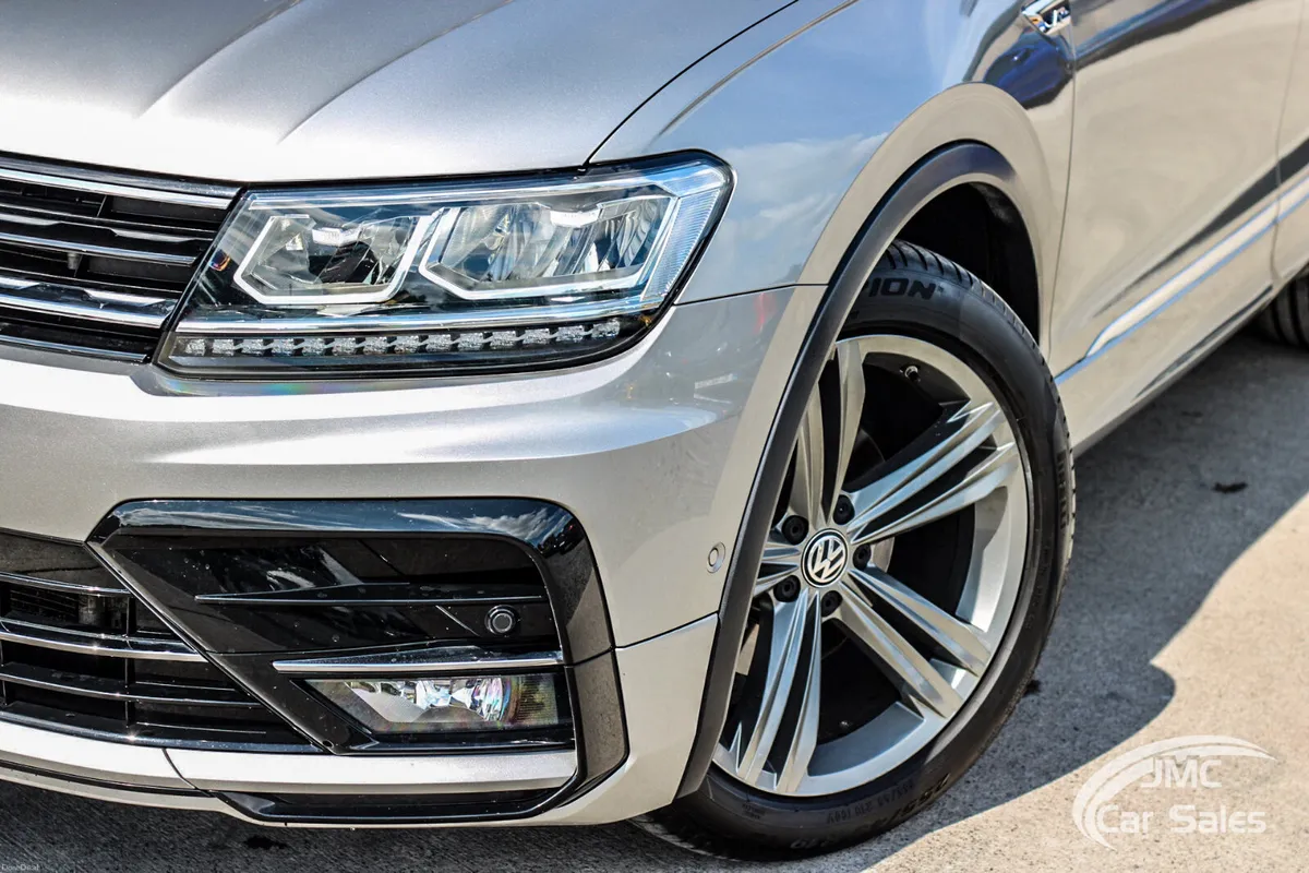 2020 VOLKSWAGEN TIGUAN R-LINE - Image 2