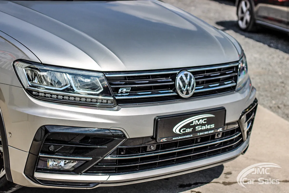 2020 VOLKSWAGEN TIGUAN R-LINE - Image 4