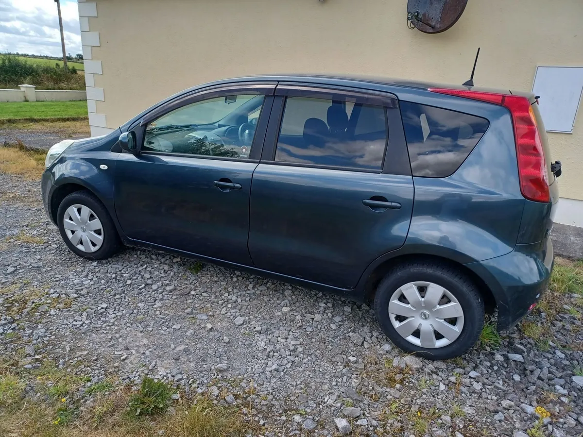 Very clean 2012 Nissan Note , lady owner - Image 4