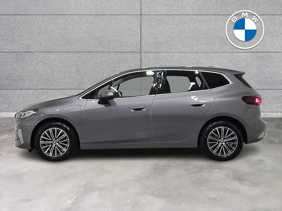 BMW 2-Series 225e Luxury Active Tourer - Image 3