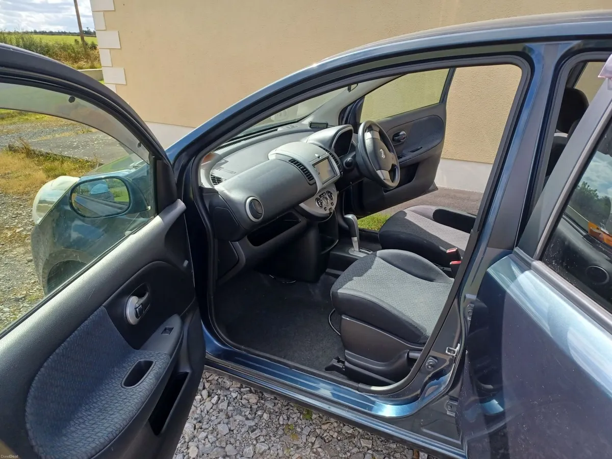 Very clean 2012 Nissan Note , lady owner - Image 6