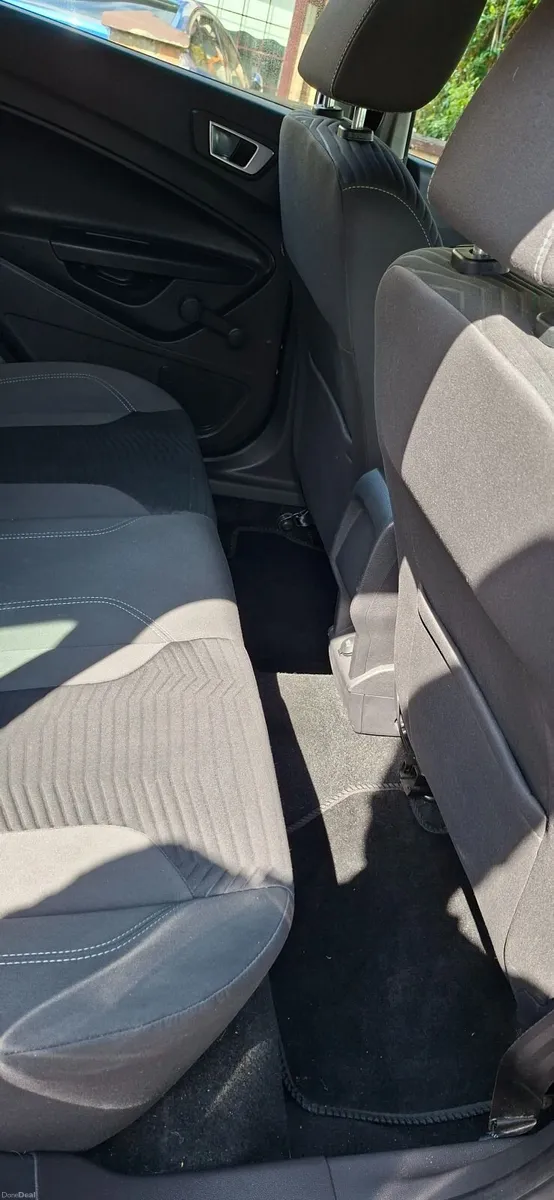 Ford Fiesta 1.2 L 2014 - Image 3