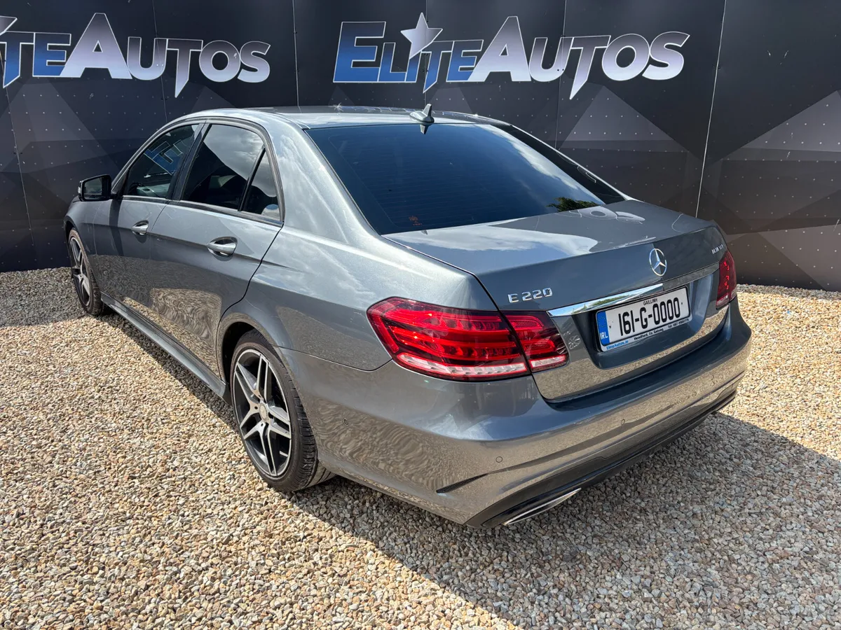 2016 Mercedes-Benz E-Class Grey - Image 3