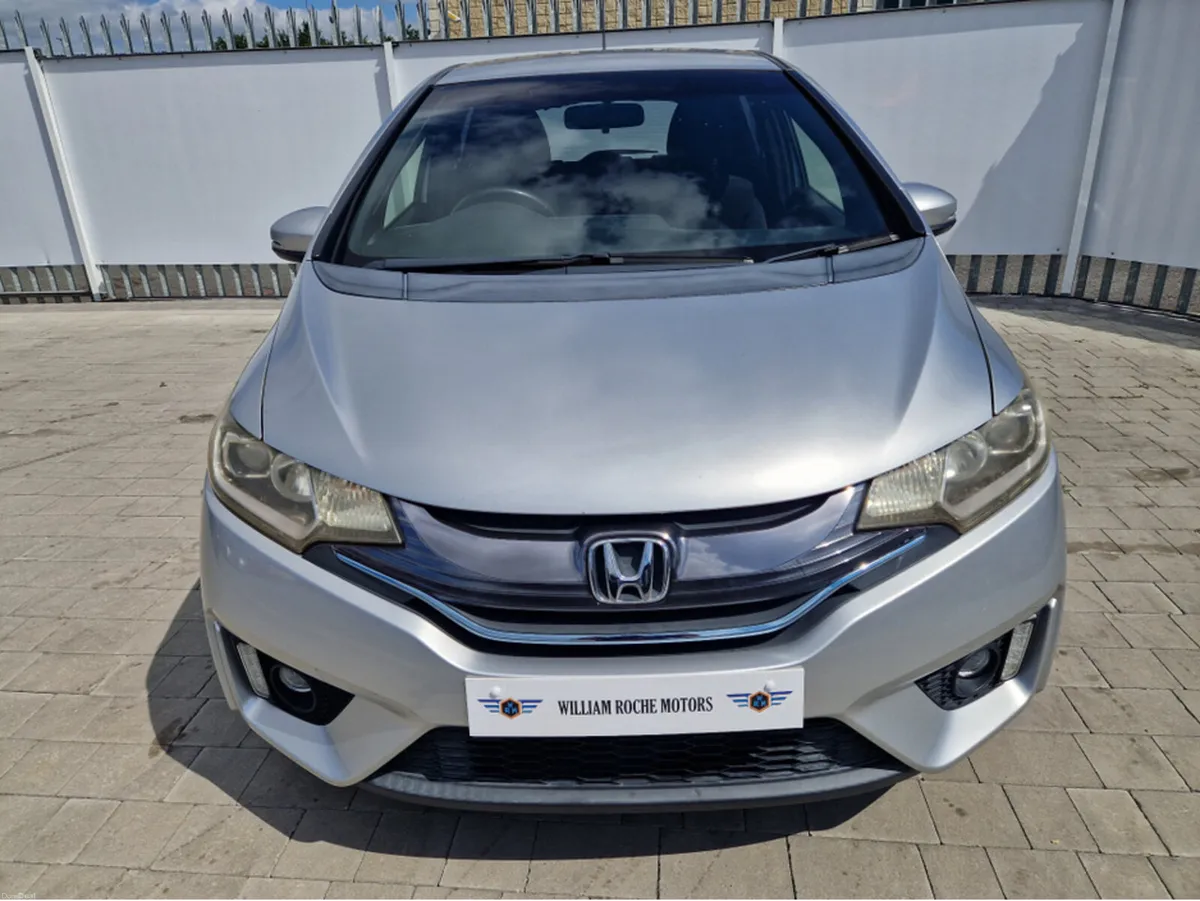Honda Fit 1.5  PETROL HYBRID  AUTO - Image 3