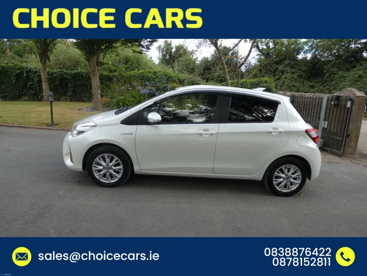 Toyota Yaris 1.5 AUTO HYBRID TOP SPEC - Image 3