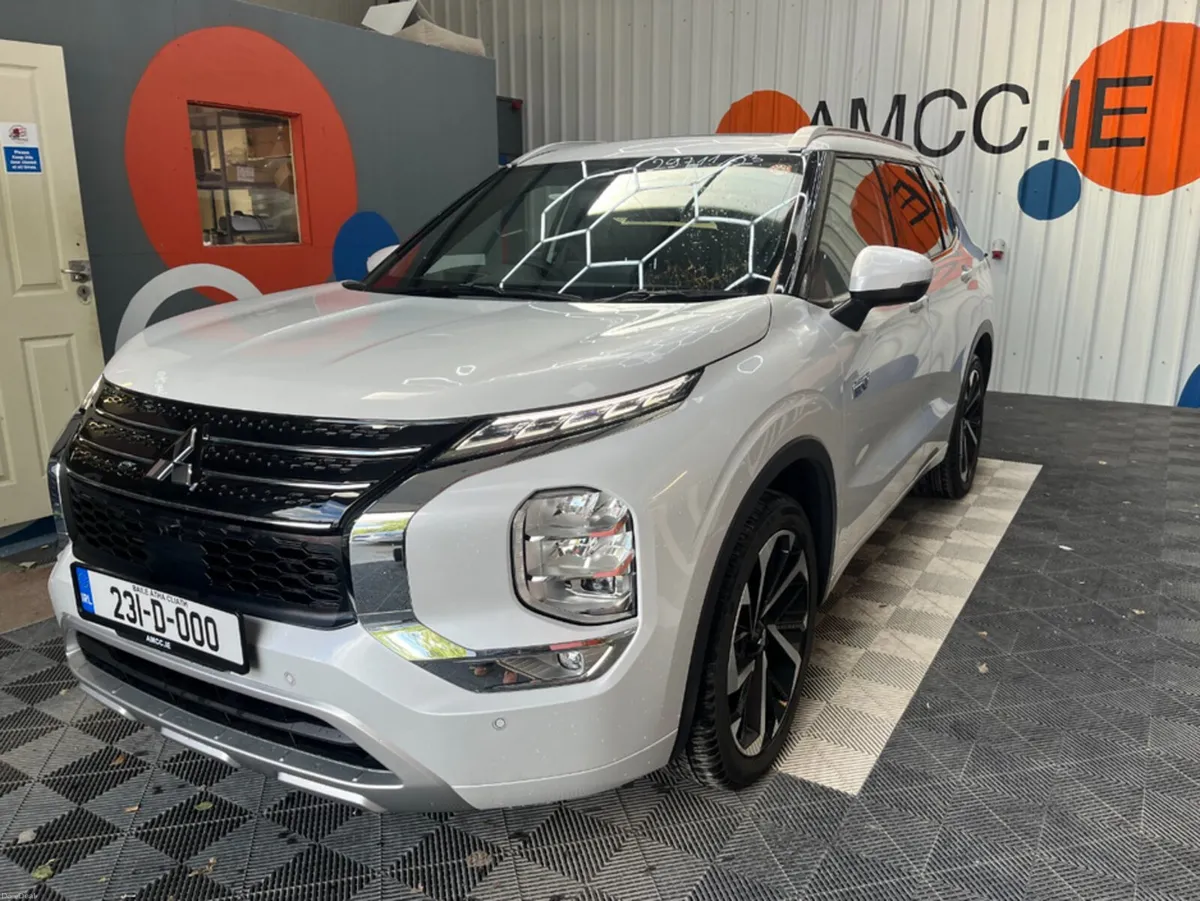 Mitsubishi Outlander 2023 MITSUBISHI OUTLANDER PHE - Image 6