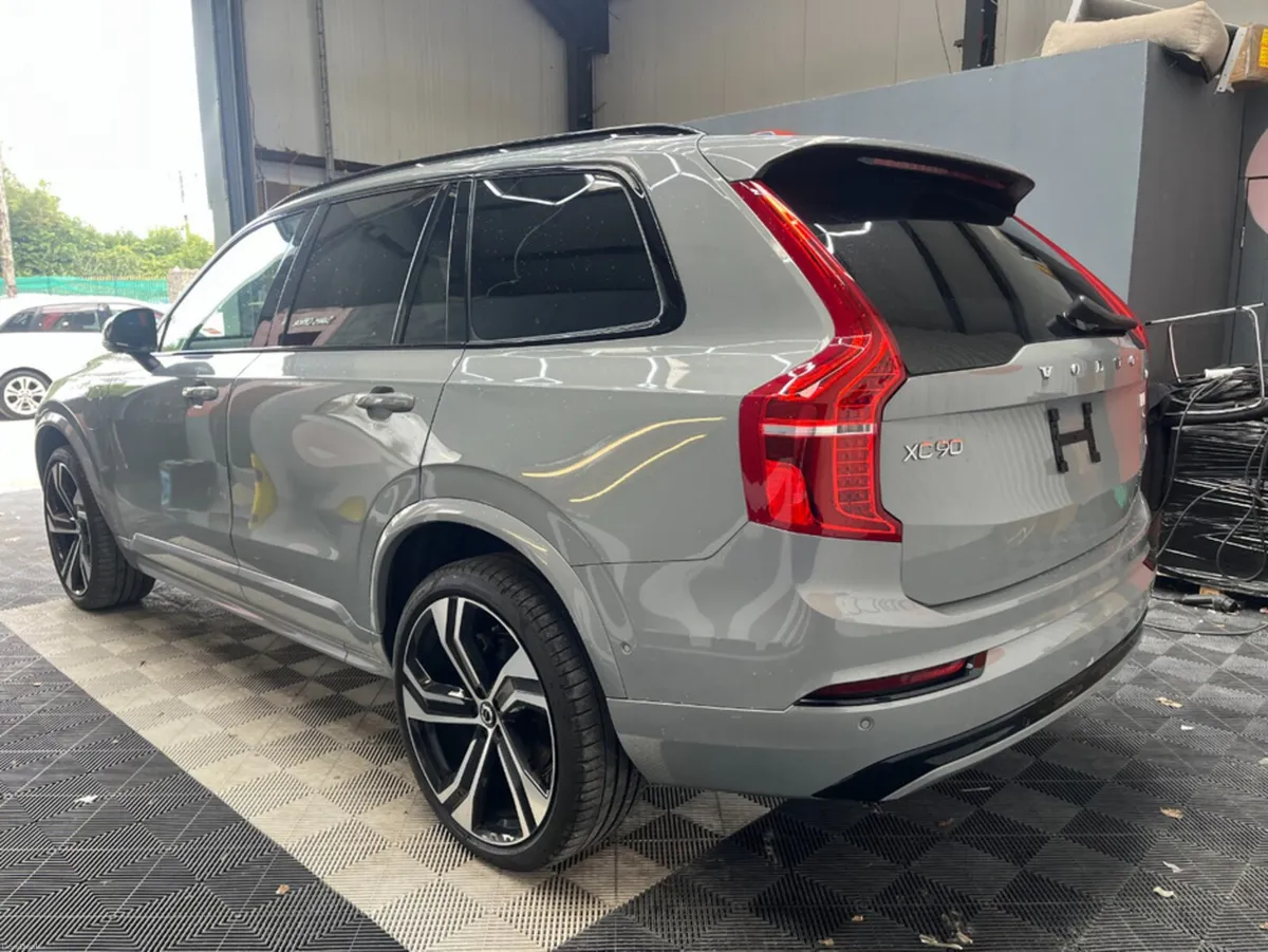 Volvo XC90 2024 VOLVO XC90 RECHARGE ULTIMATE T8 AW - Image 5