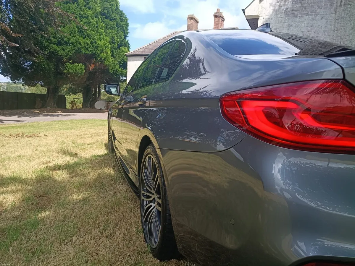 BMW 5-Series 2017 - Image 3