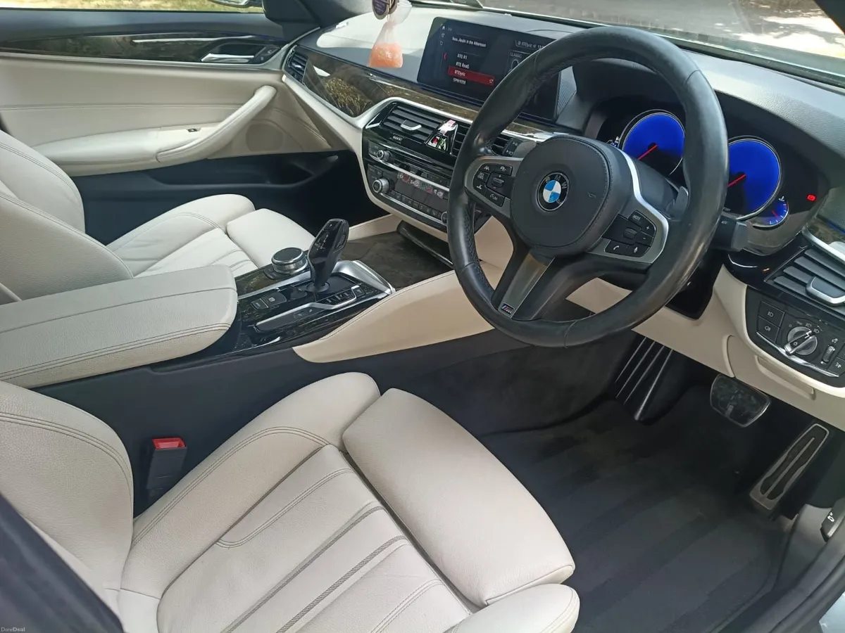 BMW 5-Series 2017 - Image 6