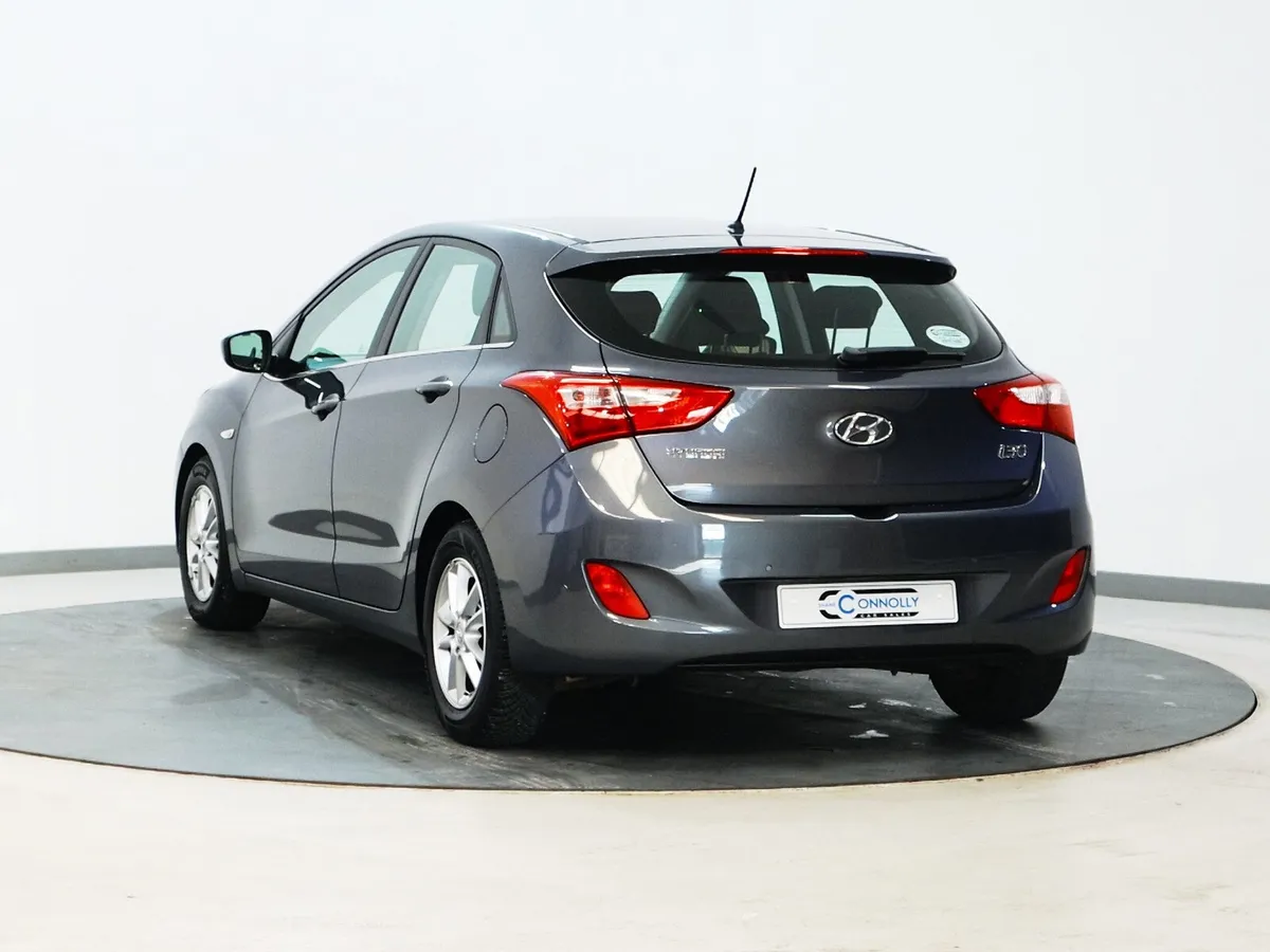 *110* 2015 Hyundai i30 1.6 SE - Image 6