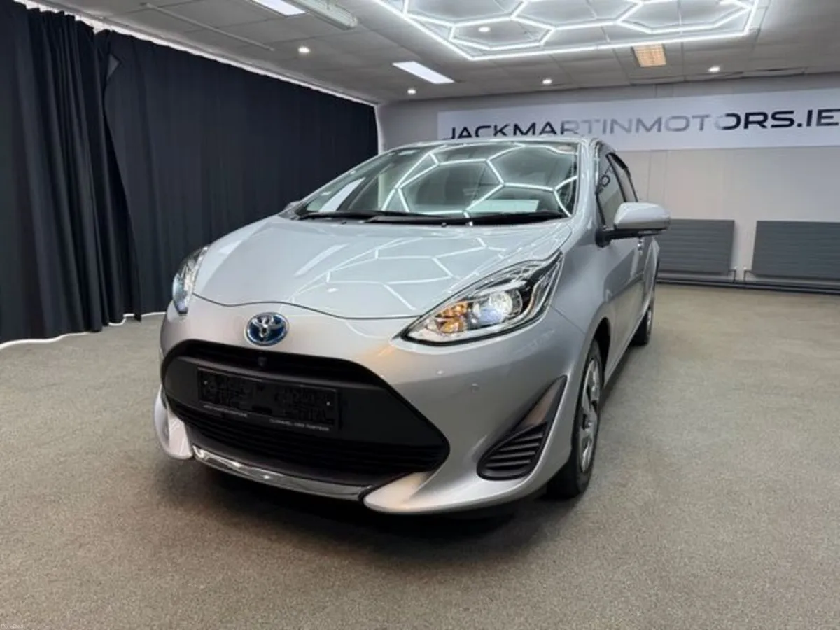 Toyota Aqua S Style - Image 3