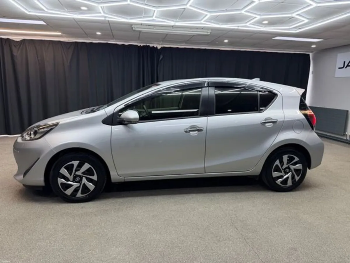 Toyota Aqua S Style - Image 6