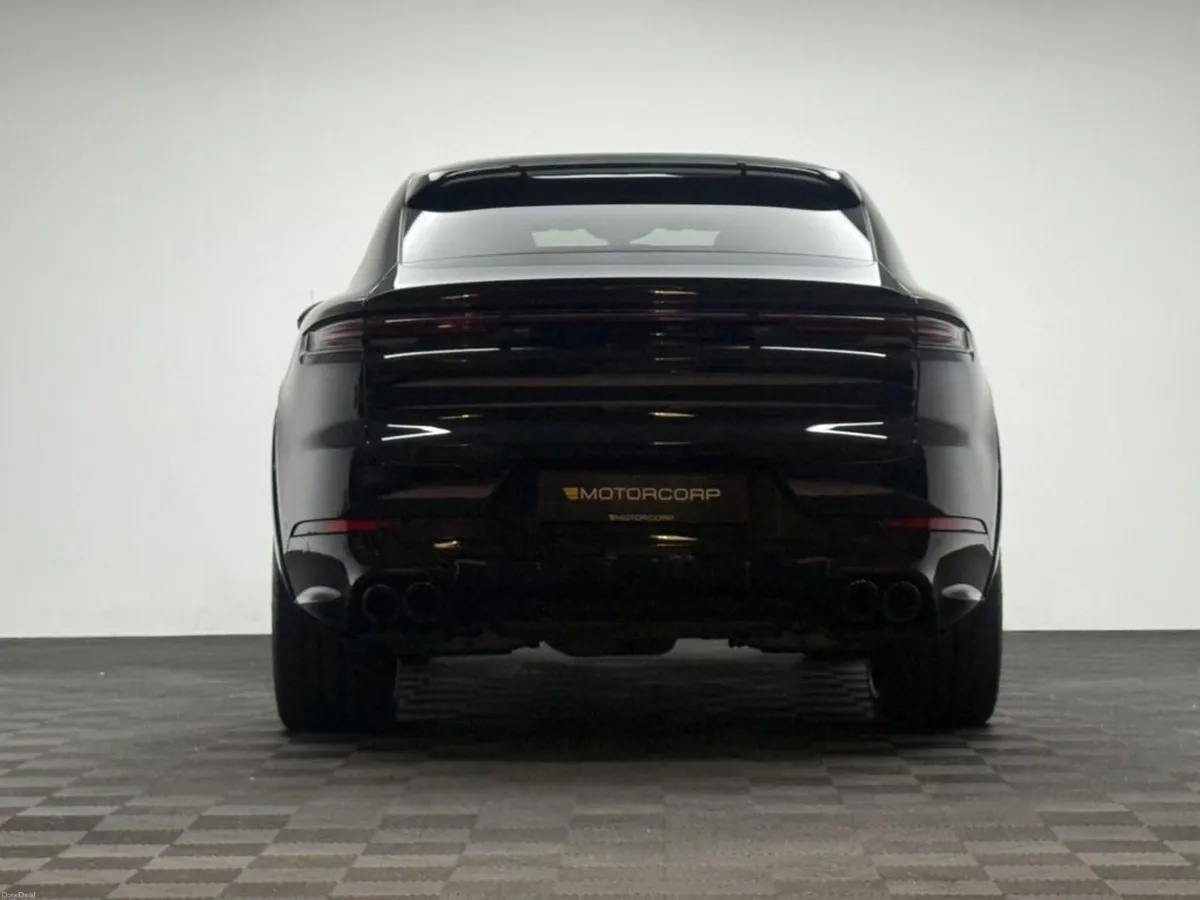 Porsche Cayenne S BLACK EDITION 3.0 V6 E-HYBRID - Image 5