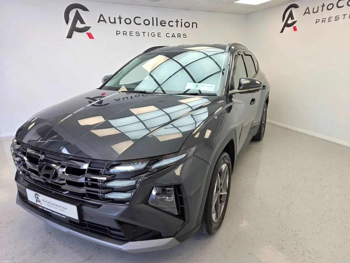 Hyundai Tucson **Executive Plus**252** - Image 3