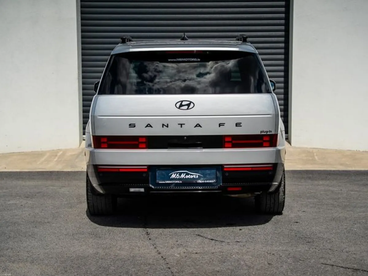Hyundai Santa Fe Phev Premium Calligraphy *HUGE SP - Image 4