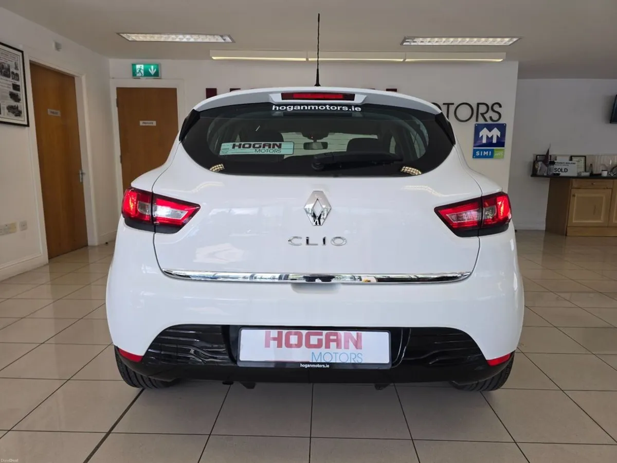 Renault Clio Dynamique Nav 1.2 Petrol 5Dr H/B * Ne - Image 5