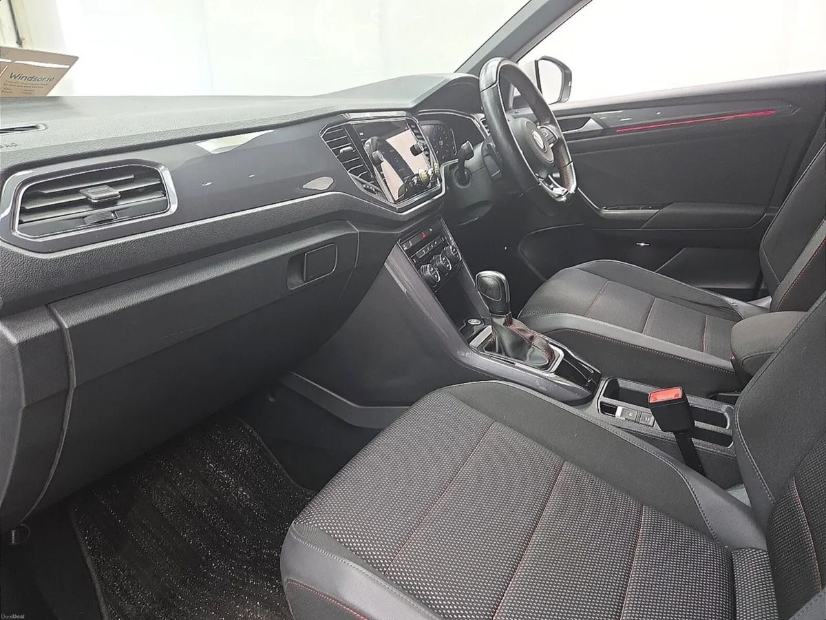 Volkswagen T-Roc 2.0TDI Sport DSG - Image 4