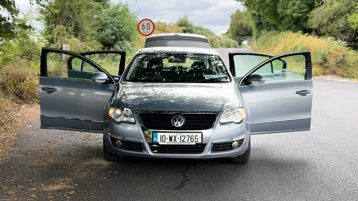 Volkswagen Passat - Image 4
