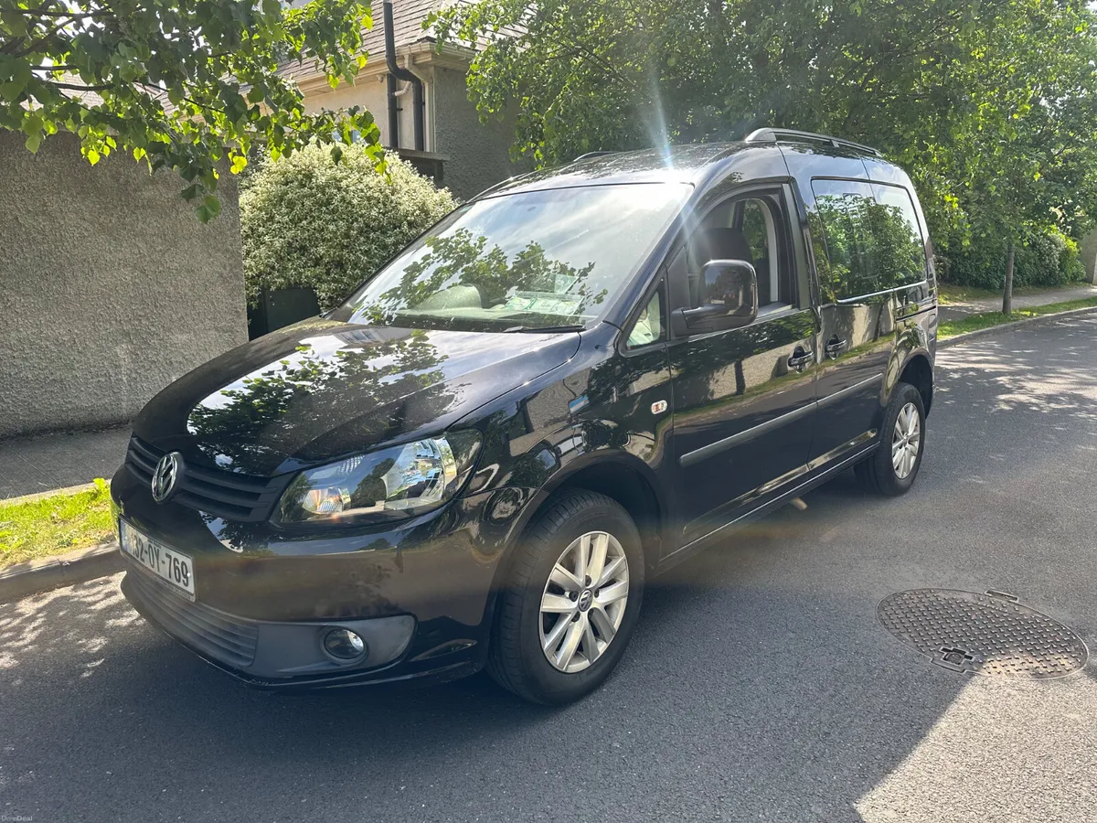 Volkswagen Caddy Wheelchair DSG NCT 03/27 - Image 2