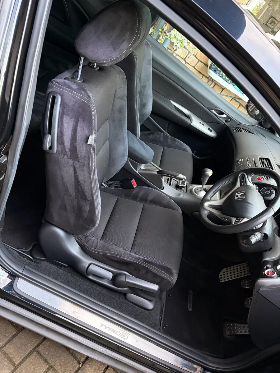 Honda Civic Type S 2007  2500 euro - Image 4