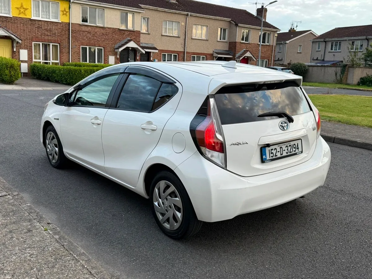 152 Toyota Aqua 1.4petrol Hybrid Automatic low km - Image 6