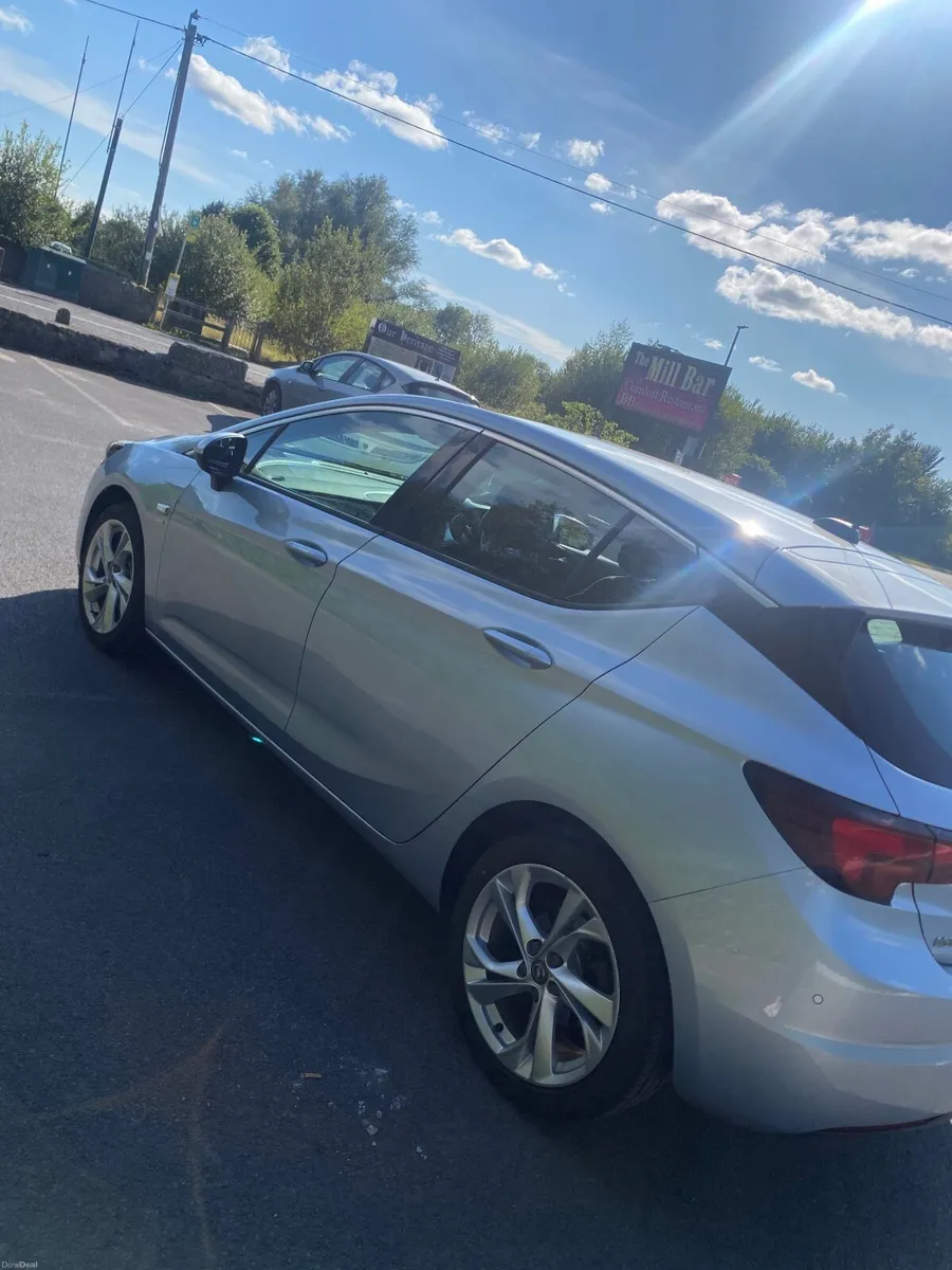 Opel Astra 2021 - Image 4