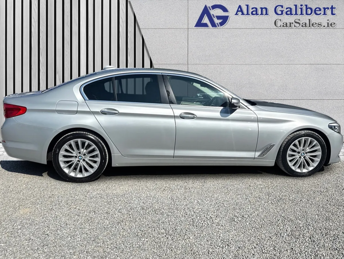 BMW 5-Series 2.0 Diesel SE Automatic Full Leather - Image 3