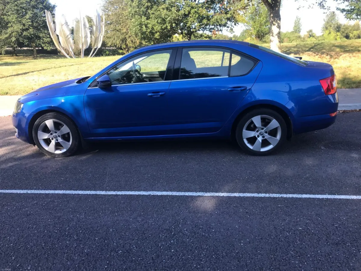 Skoda Octavia STYLE 1.6 TDI 110HP 4DR - Image 3