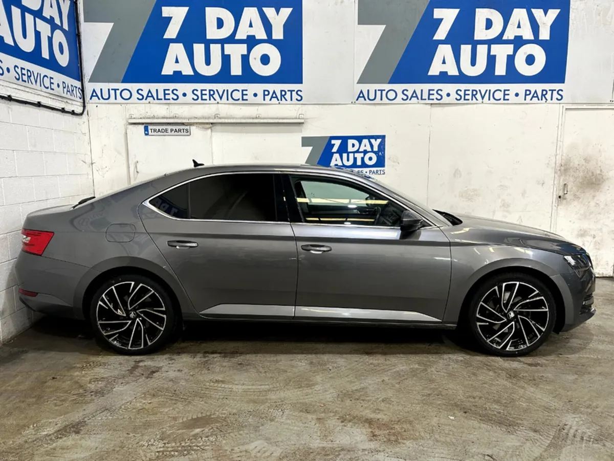 Skoda Superb AMBITION 2.0 TDI 150HP 5DR - Image 3