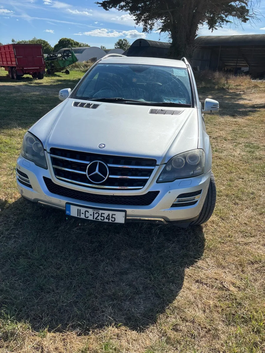 2011 Mercedes ML 300 CDI 4Matic Automatic Crew Cab - Image 1
