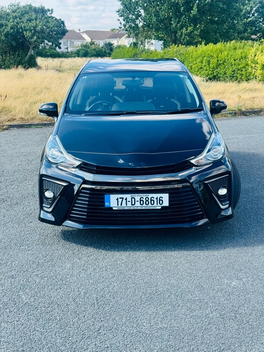TOYOTA PRIUS ALPHA GR EDITION HYBRID 7 SEATER - Image 3