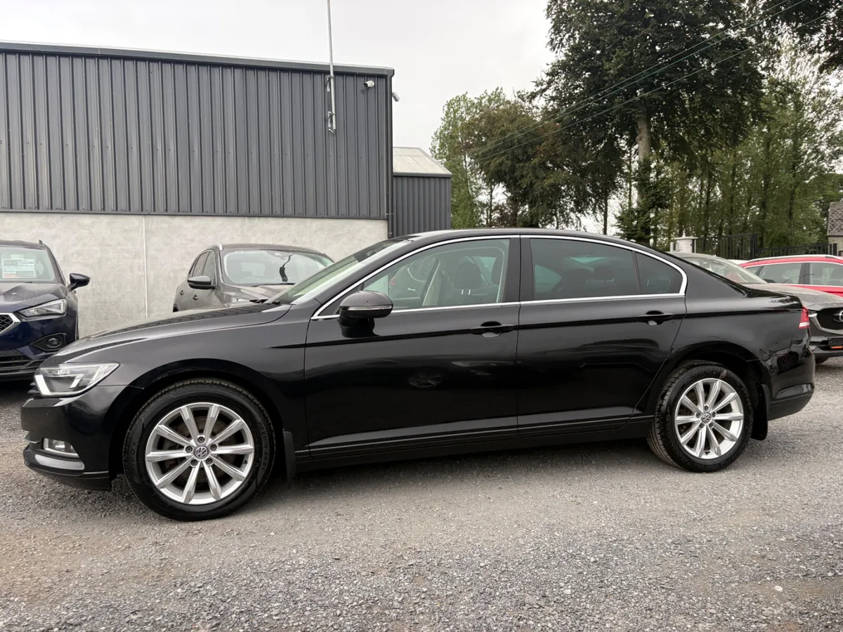Volkswagen Passat DSG - Image 1