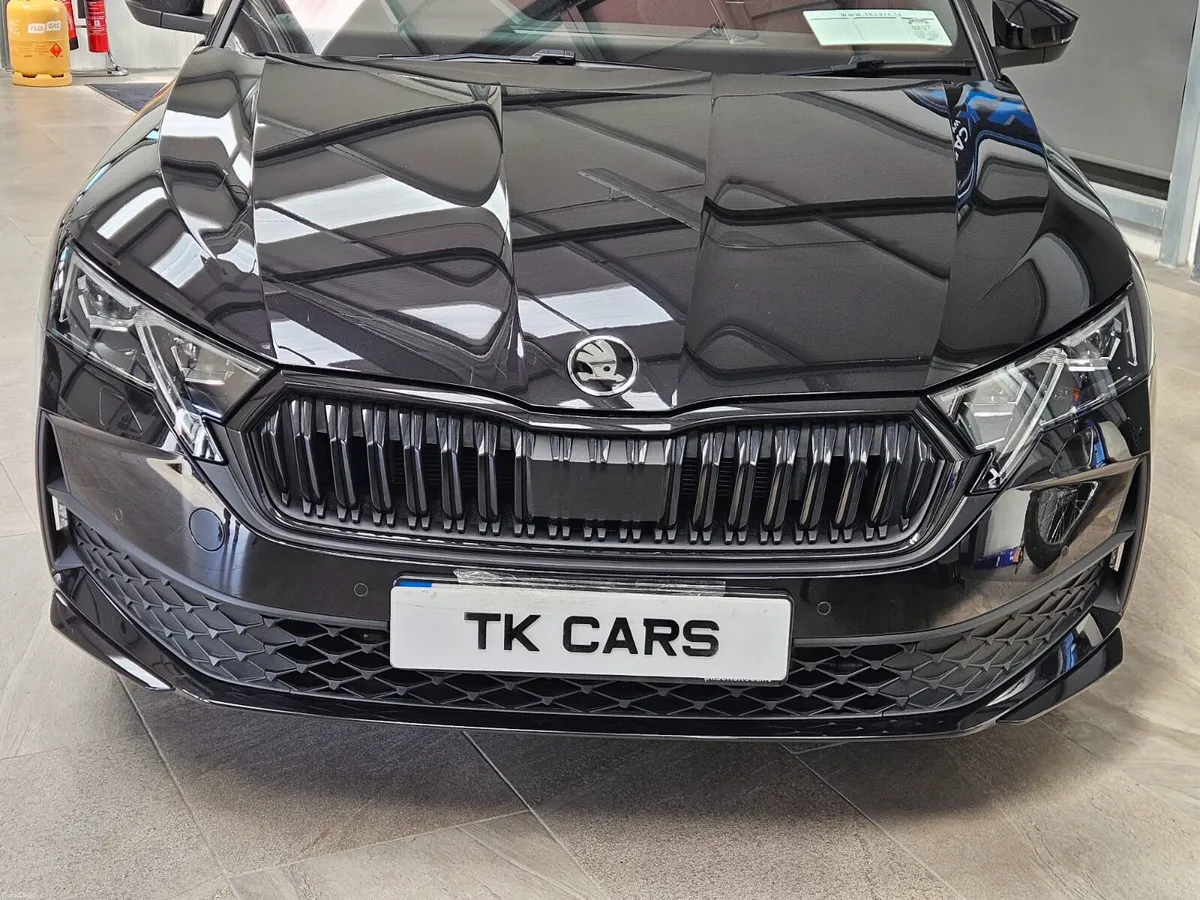 242 SKODA OCTAVIA SPORTLINE COMBI/ESTATE - Image 5