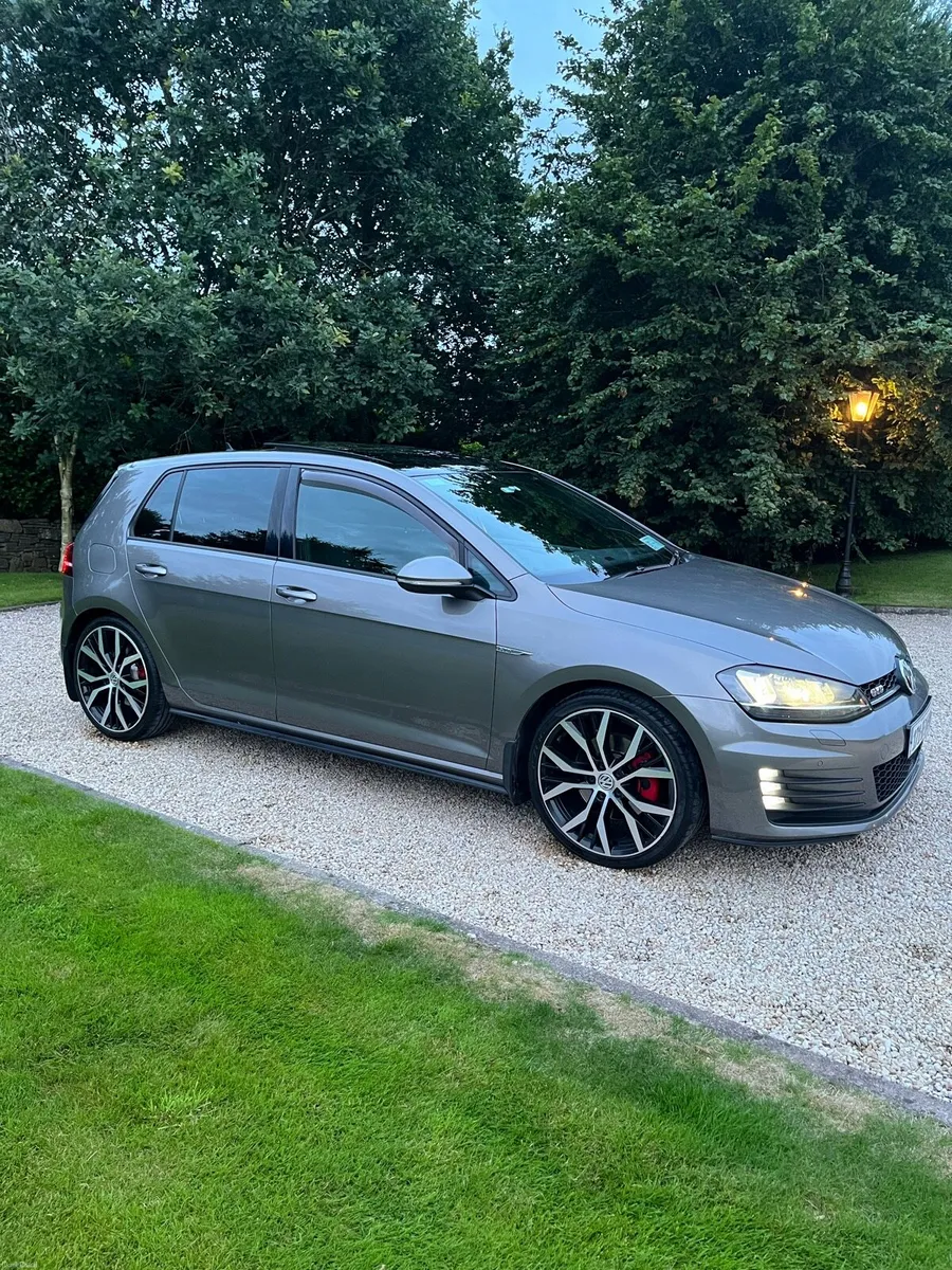 Volkswagen Golf GTD - Image 1