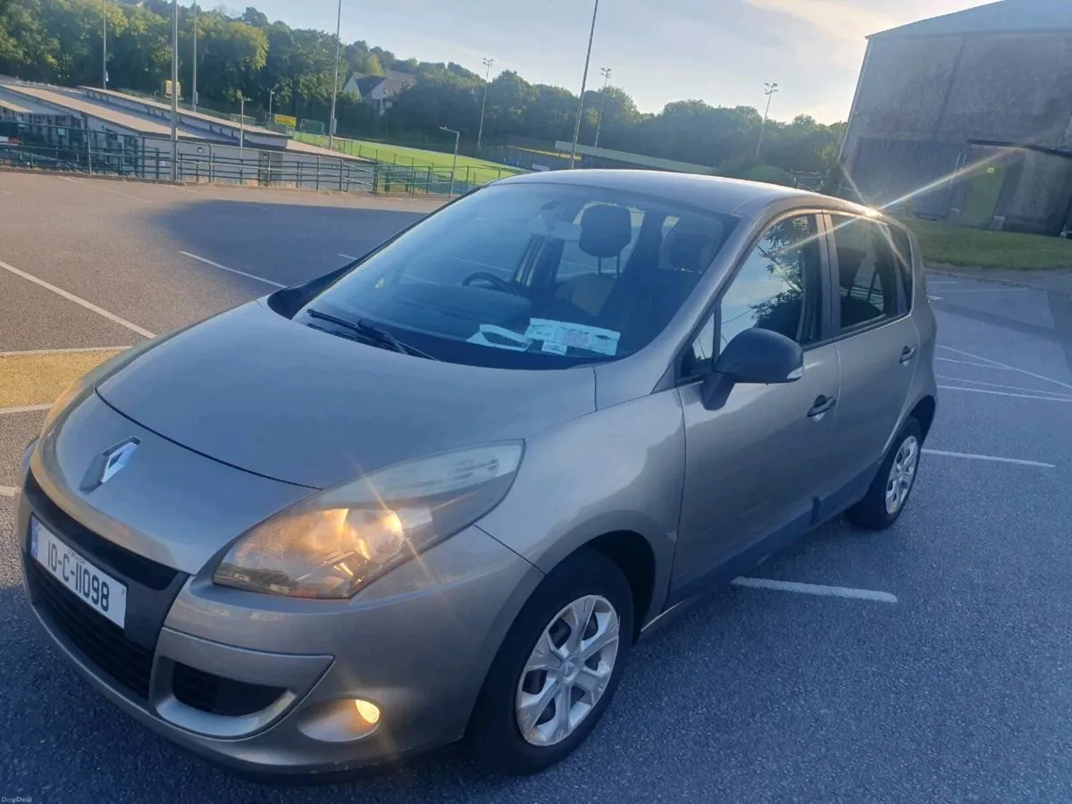 2010 RENAULT SCENIC DCI DIESEL - Image 1