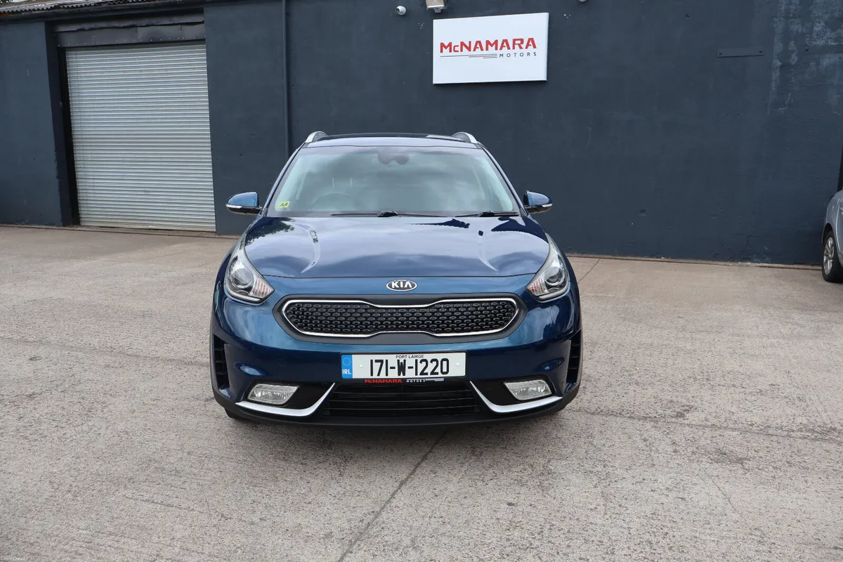 Kia Niro EXL Hybrid Huge Spec 1 Owner Exceptional! - Image 4