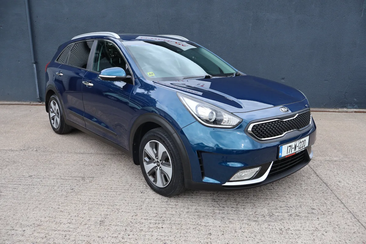 Kia Niro EXL Hybrid Huge Spec 1 Owner Exceptional! - Image 3