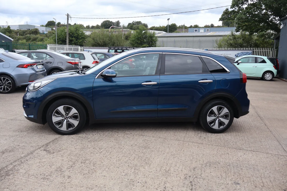 Kia Niro EXL Hybrid Huge Spec 1 Owner Exceptional! - Image 6