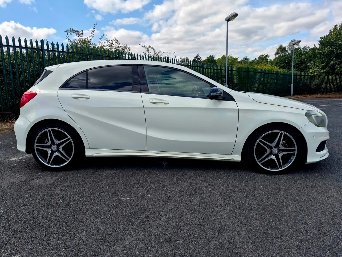 2014 MERCEDES BENZ A160 AMG LINE AUTO. - Image 3