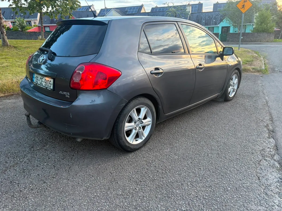 09 TOYOTA AURIS 1.4 DIESEL - Image 3