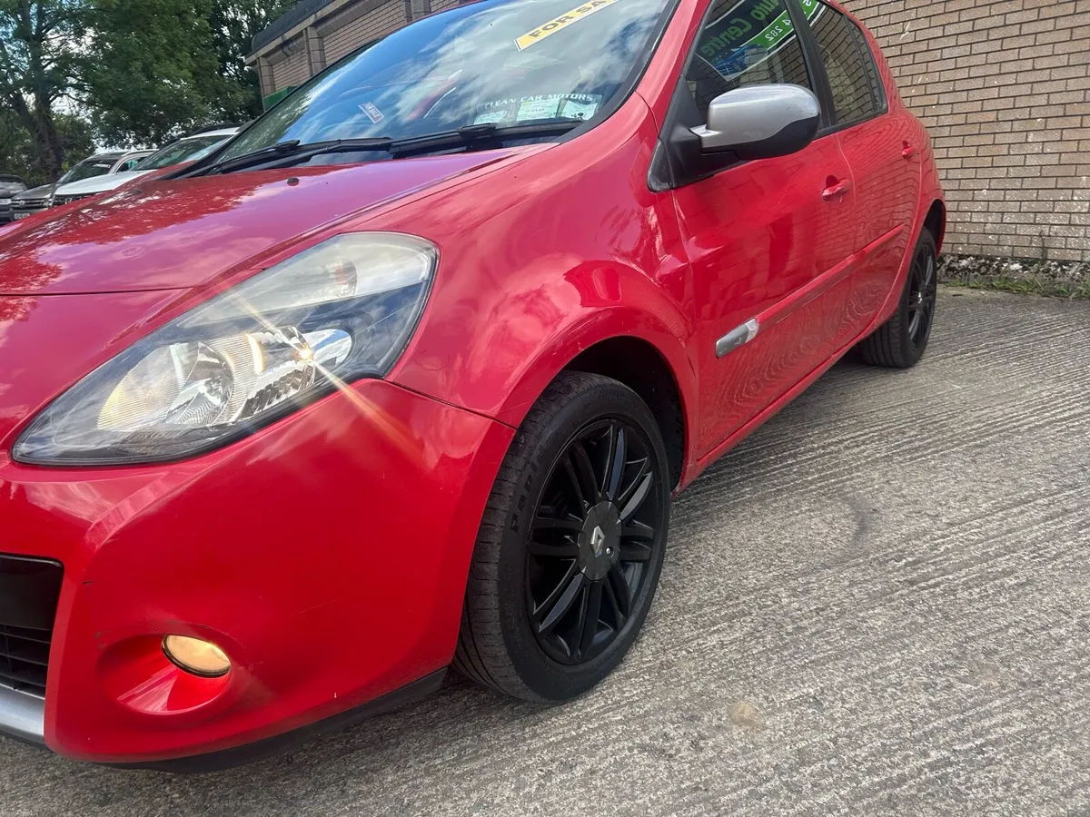 2012 RENAULT CLIO TOM TOM  EDITION - Image 3