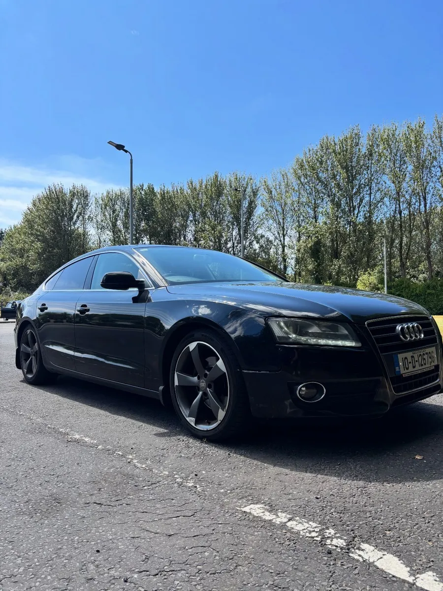 Audi A5 2010 - Image 1