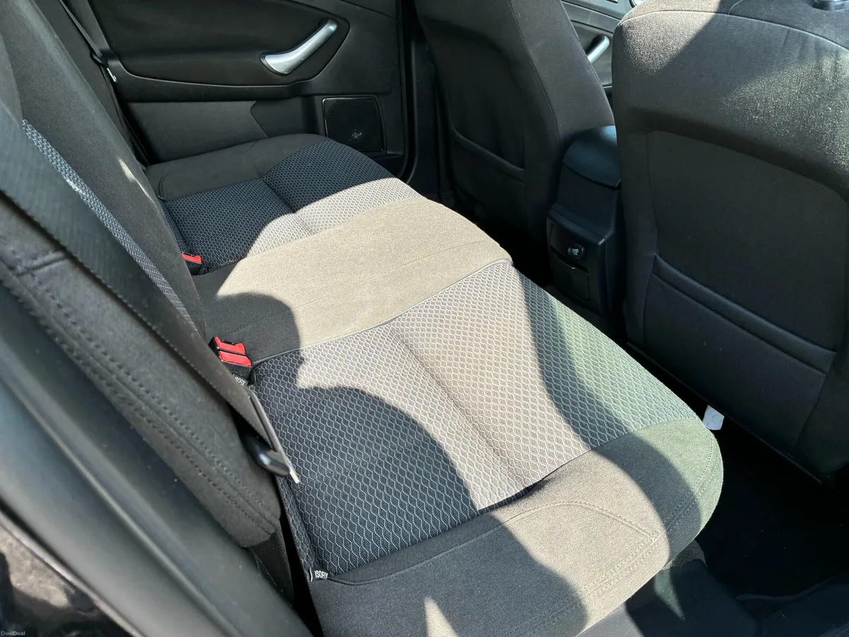 Ford Mondeo Ghia Automatic 2010 - Image 6